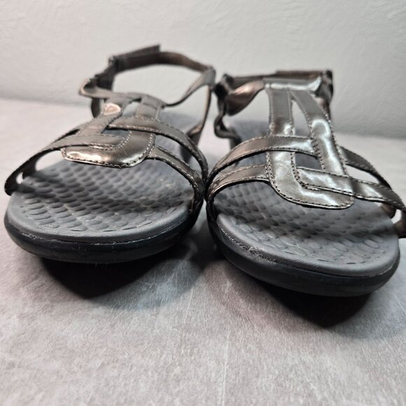 Clarks Open Toe T Strap Sandals Sz 11 Bronze Flat Casual Walking Strappy Comfort - Picture 3 of 13